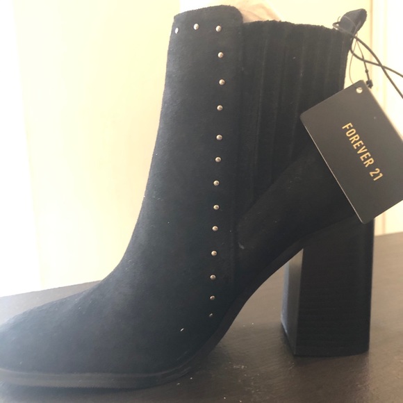 Black Studded Booties NWT - Picture 2 of 5